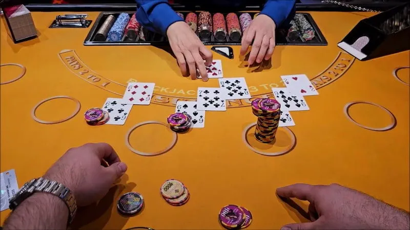 Mẹo chơi Phỏm cơ bản cho người mới